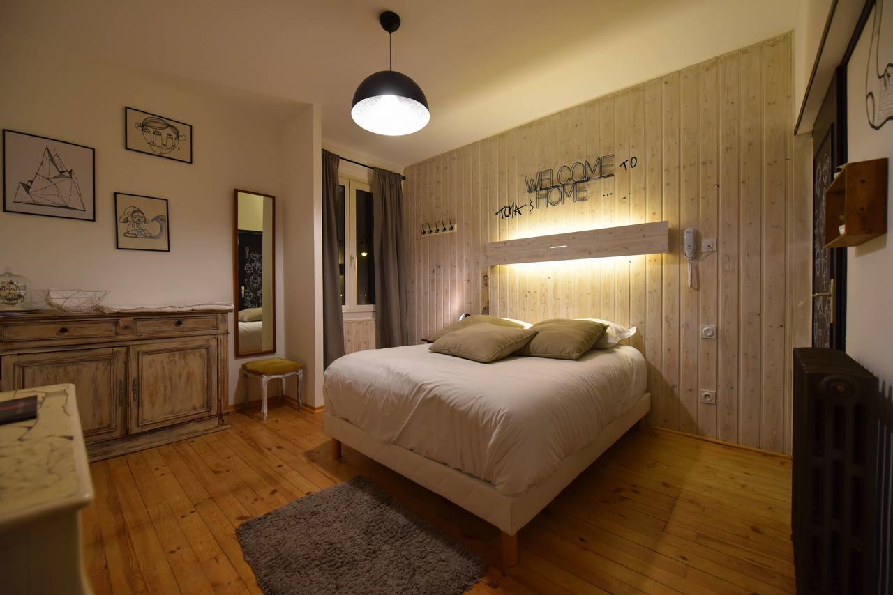 Mamie Jane Motel エクスレバン エクステリア 写真