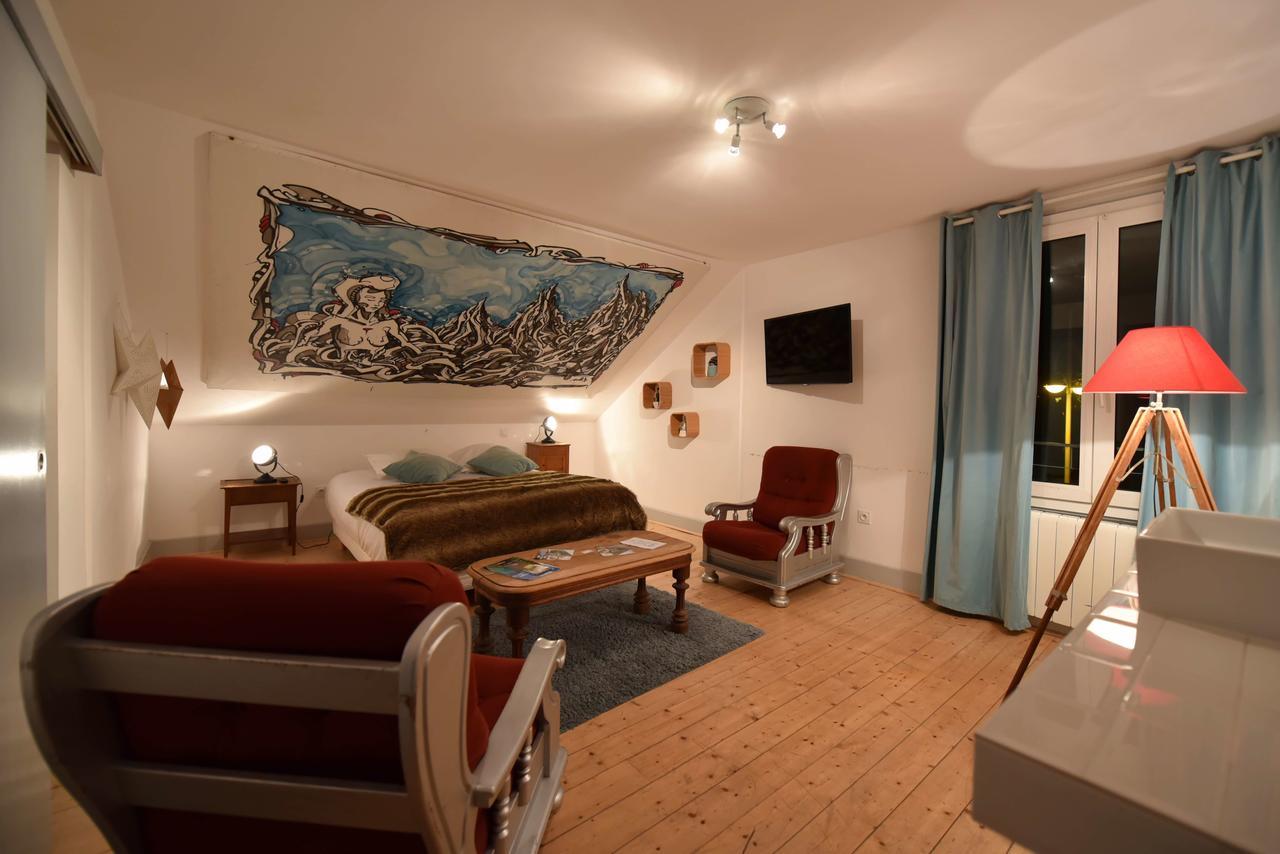 Mamie Jane Motel エクスレバン エクステリア 写真